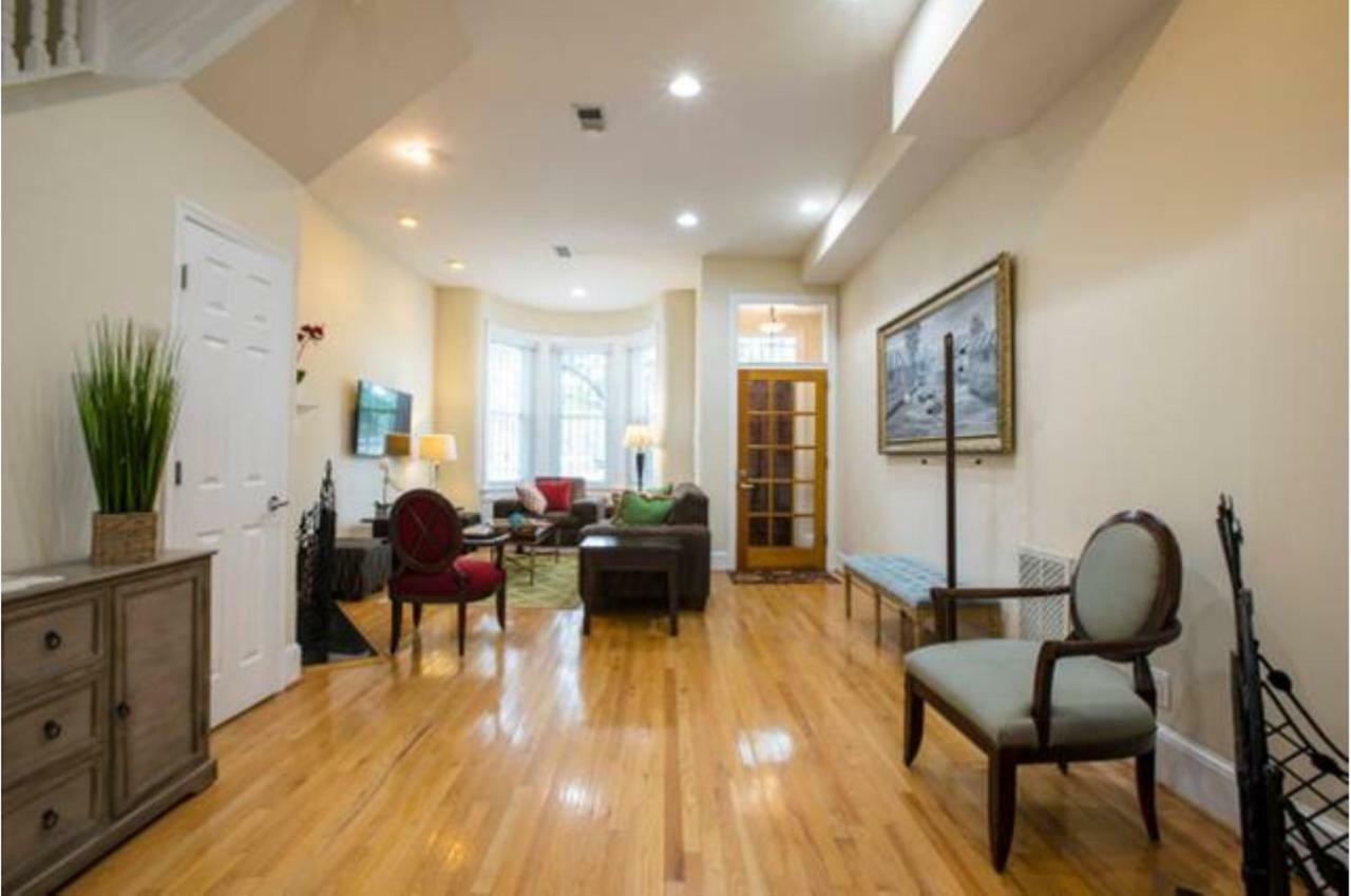 Convention Center/logan Circle Large Cozy House. Washington