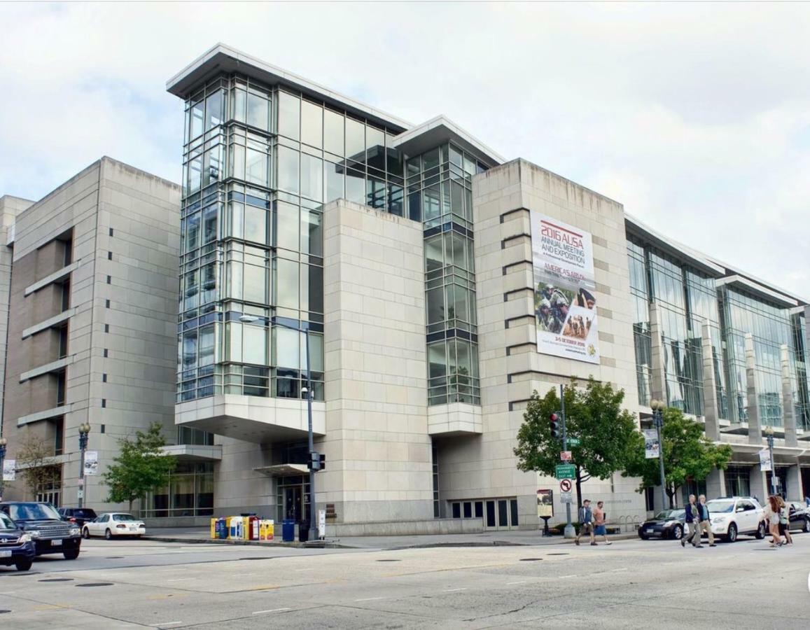 Your Away For Home, Convention Center. 96 Walk Scores. Holiday home *