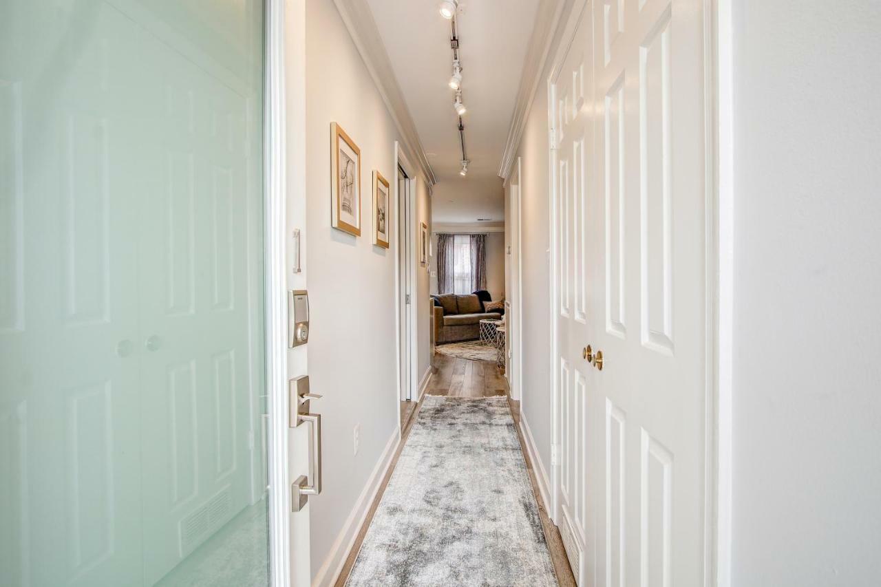 Chic -- Your Walkable, Capitol Hill Away From Home! Washington
