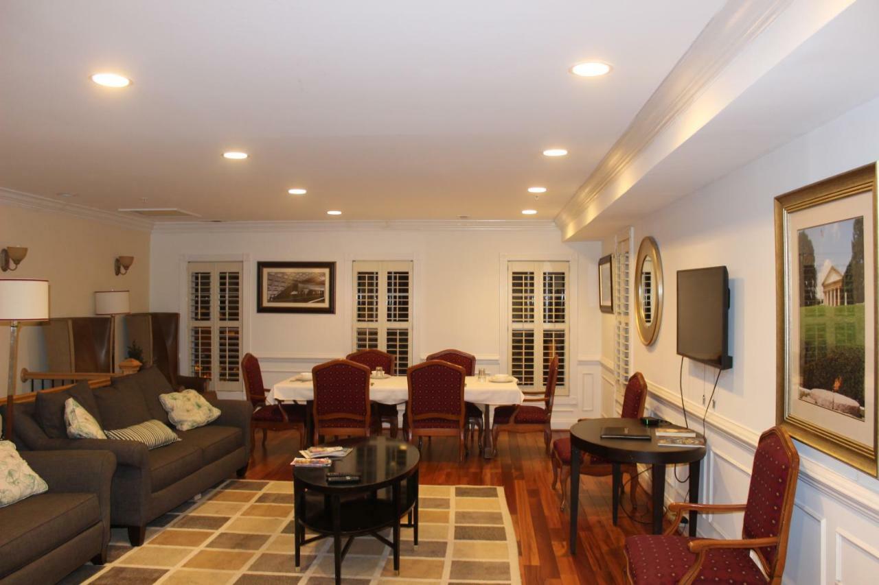 Holiday home Penthouse - Private Roof Deck & Free Parking Washington