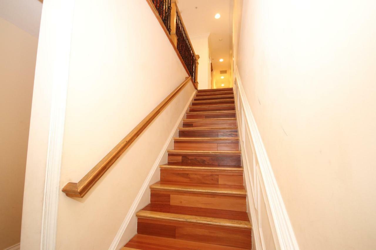Holiday home Penthouse - Private Roof Deck & Free Parking