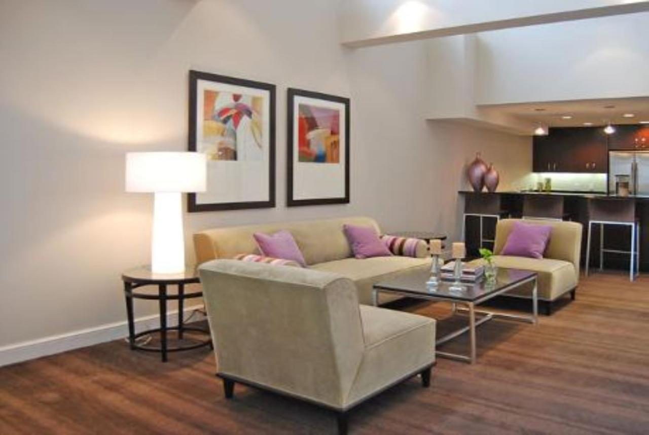 Apartment Churchill Living Woodward Building