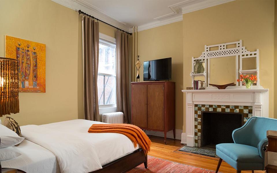 Akwaaba Dc Bed & Breakfast