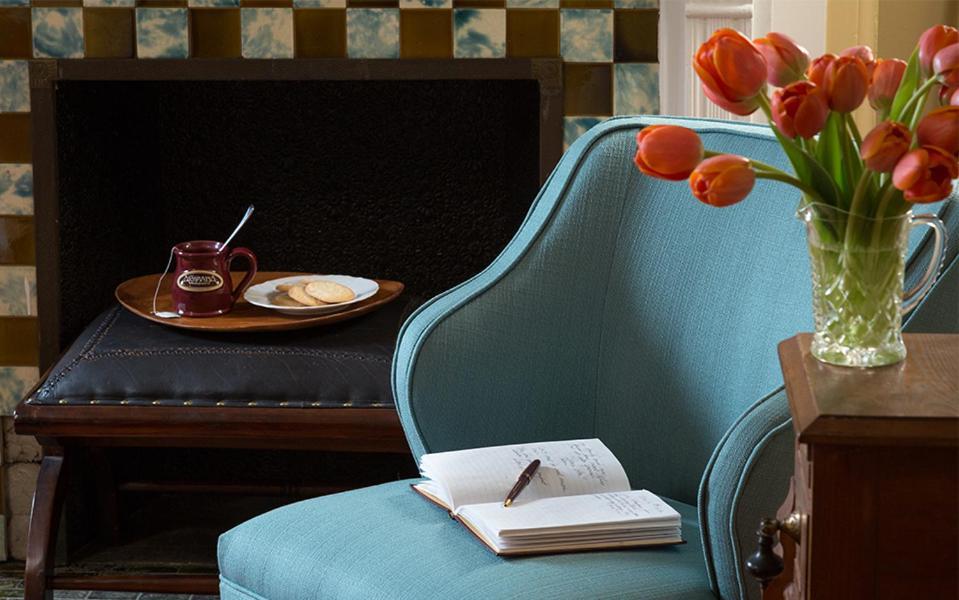 Akwaaba Dc Bed & Breakfast Washington