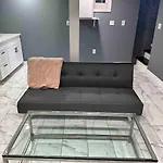 Lovely Private 1-Bedroom With Free Parking