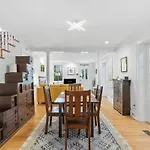 Historic & Modern Capitol Hill 2-Br Row Home