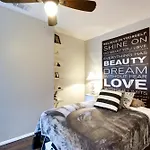 Unique Dc Row House Near Historic H Street!