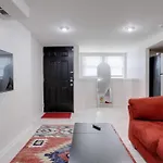 Sojourn 1 Bedroom Garden Level Home Sleeps 2