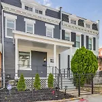 Less Than 1 Mi To Howard University Townhome With Deck