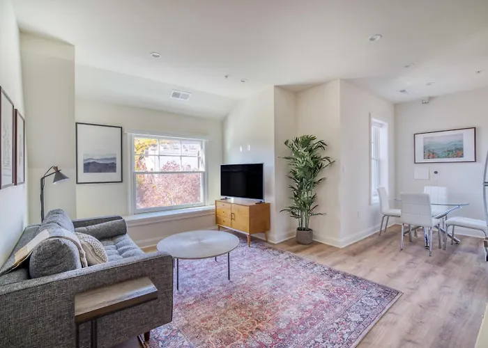Dupont Circle 1Br W Wd Nr Bars Metro Station Wdc-750