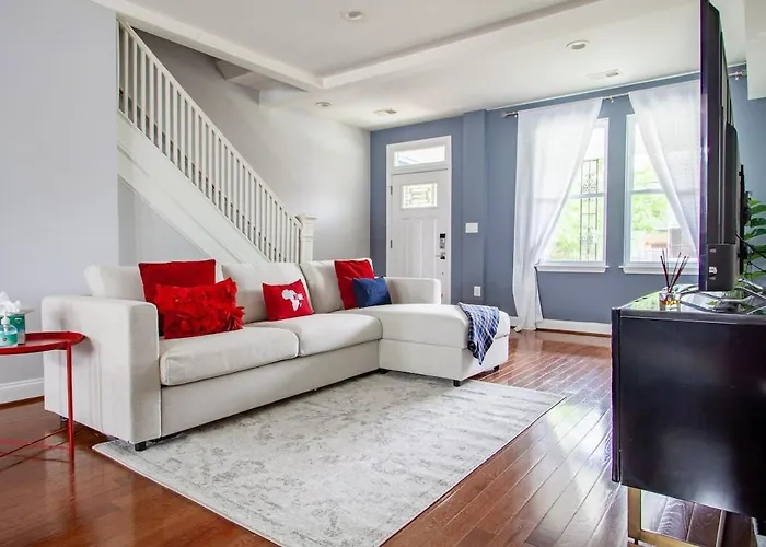 A Homestay In One Of Dc\'S Best Neighborhoods 4-Bedroom Petworth Townhome