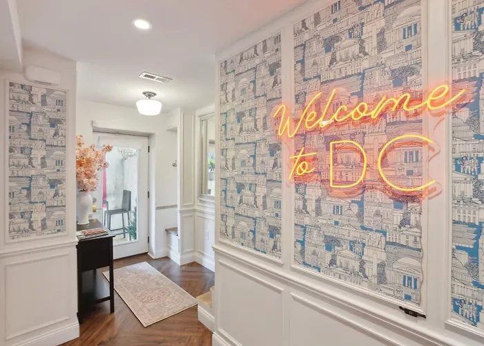 Family-Friendly Capitol Hill Home With Free Parking & Close Metro Access