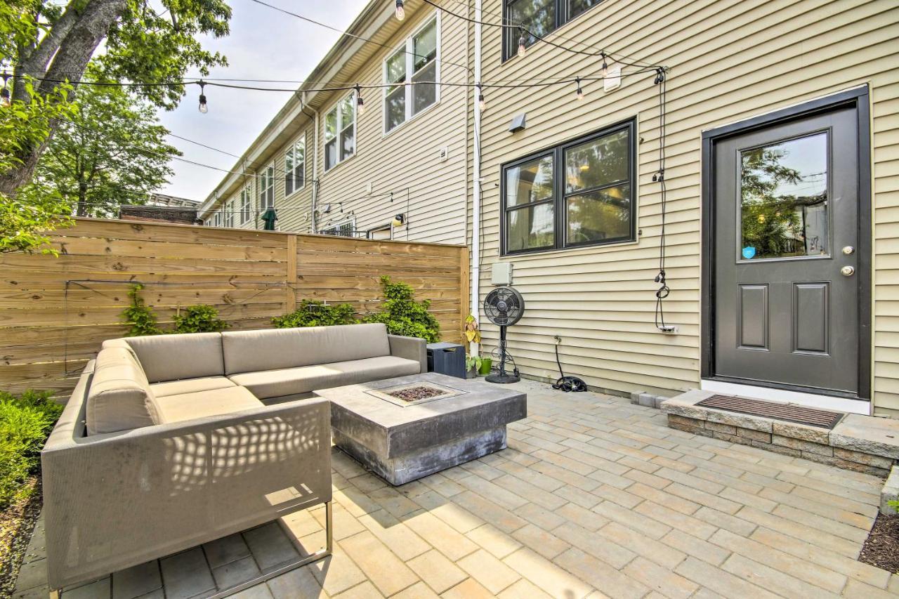 Modern D C Retreat With Private Outdoor Space! Washington