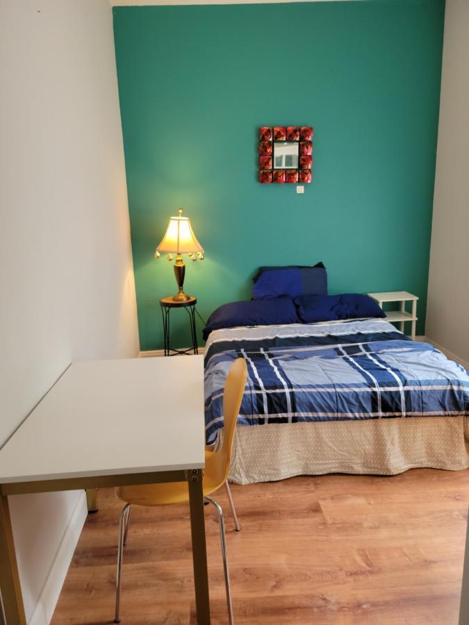 Homestay Private Bedroom In A Shared Apt In 14th St T St Dupont Circle Washington, Dc