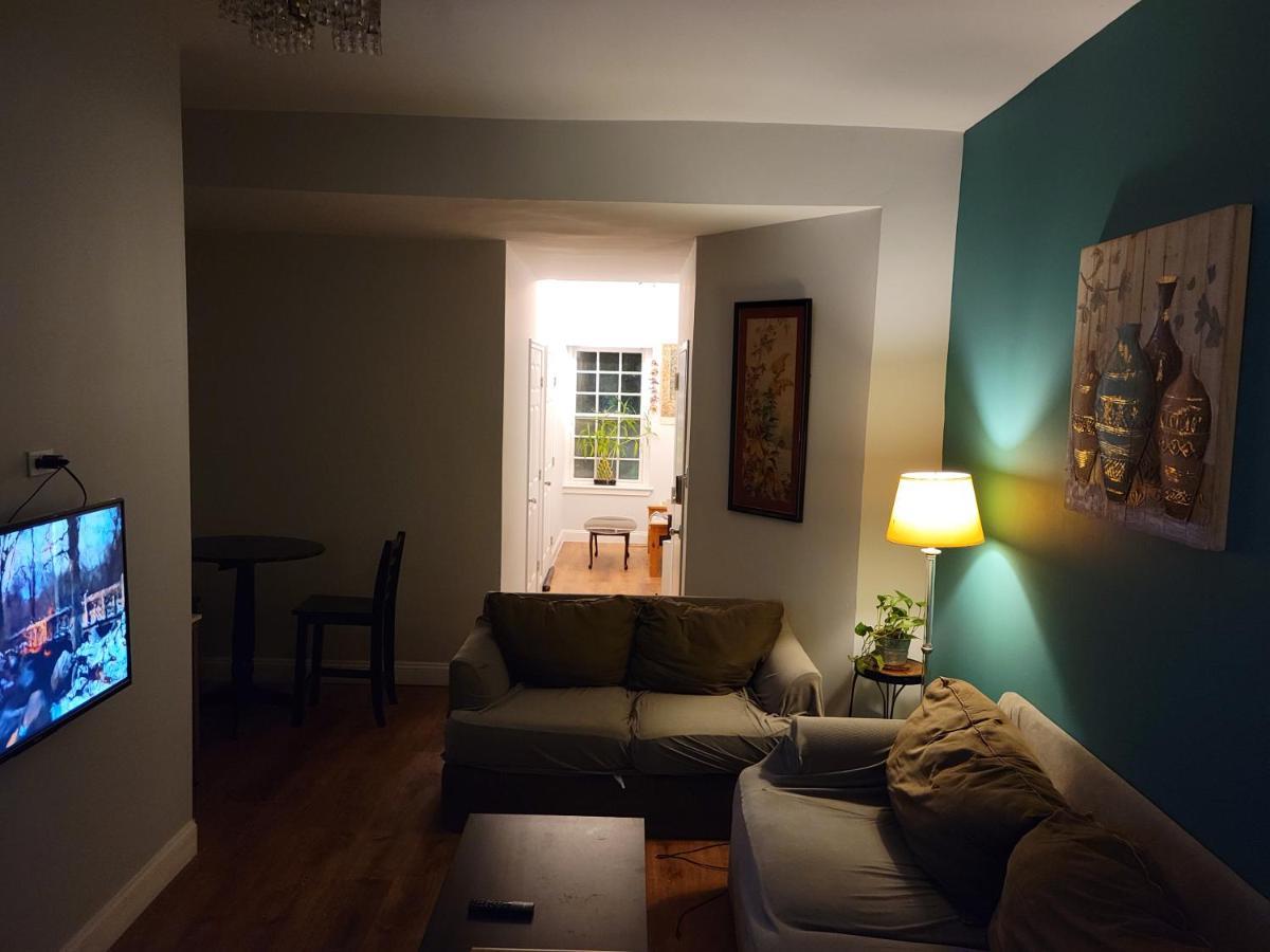 Homestay Private Bedroom In A Shared Apt In 14th St T St Dupont Circle Washington, Dc *
