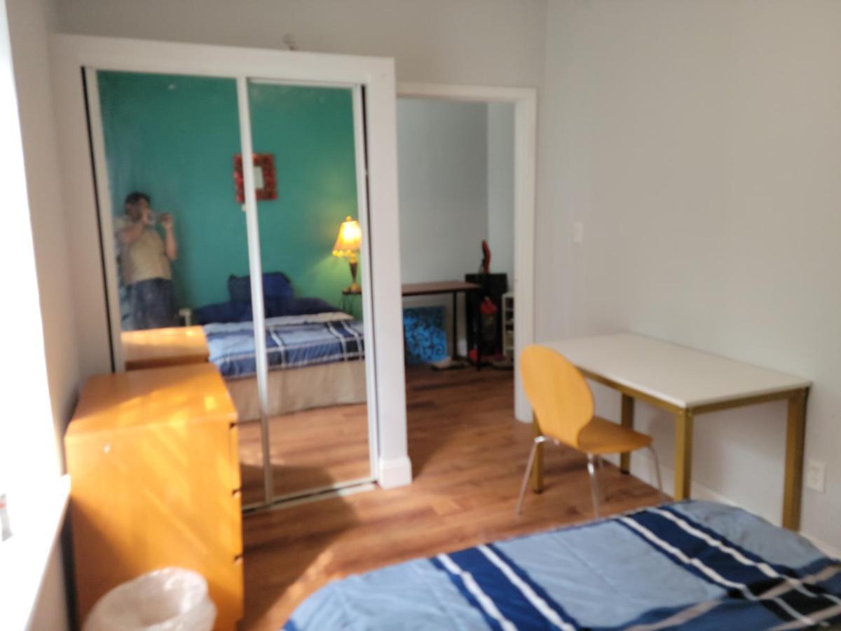 Private Bedroom In A Shared Apt In 14th St T St Dupont Circle Washington, Dc Homestay *