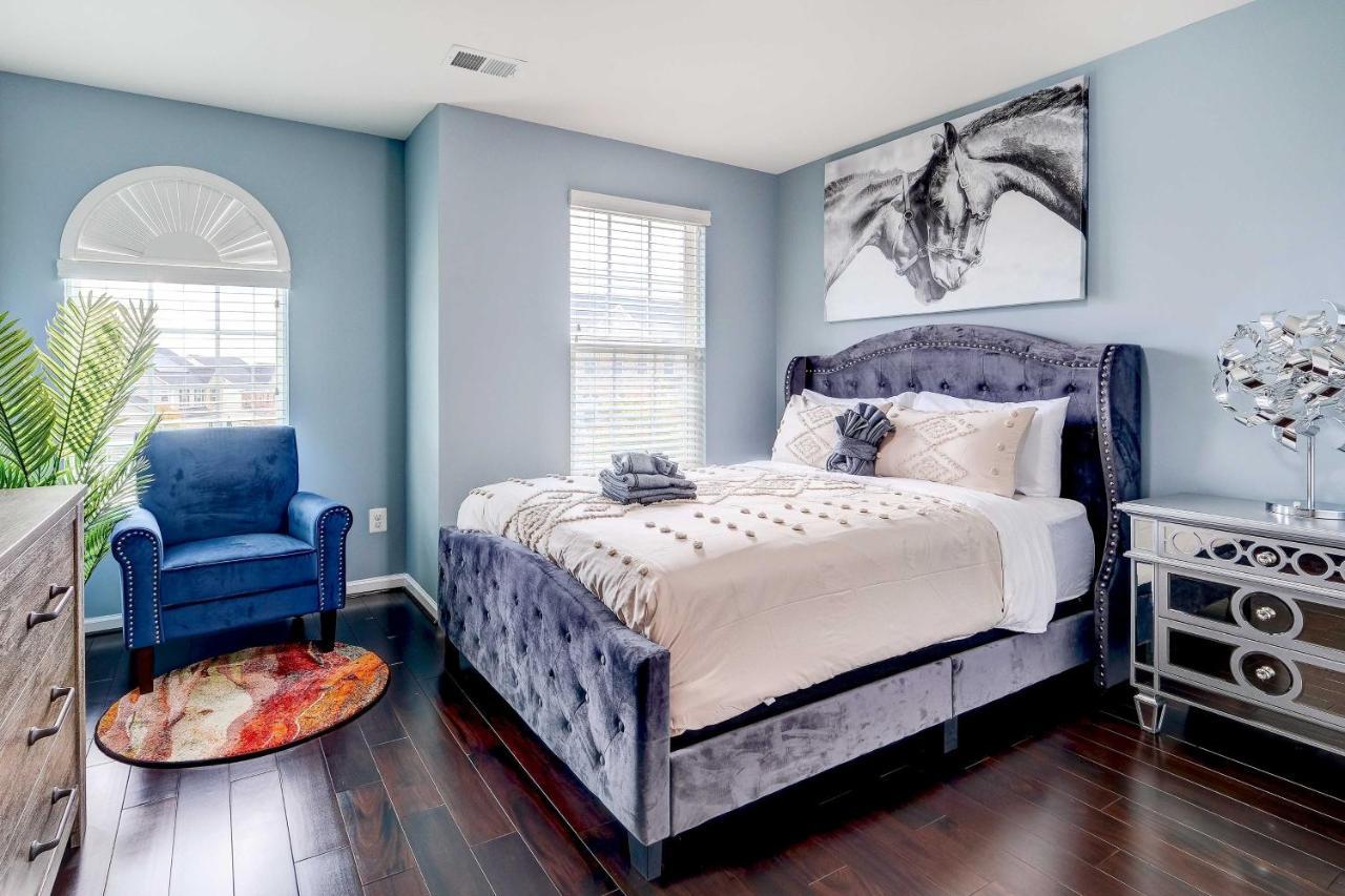 Downtown With Game And Gym! Holiday home Washington
