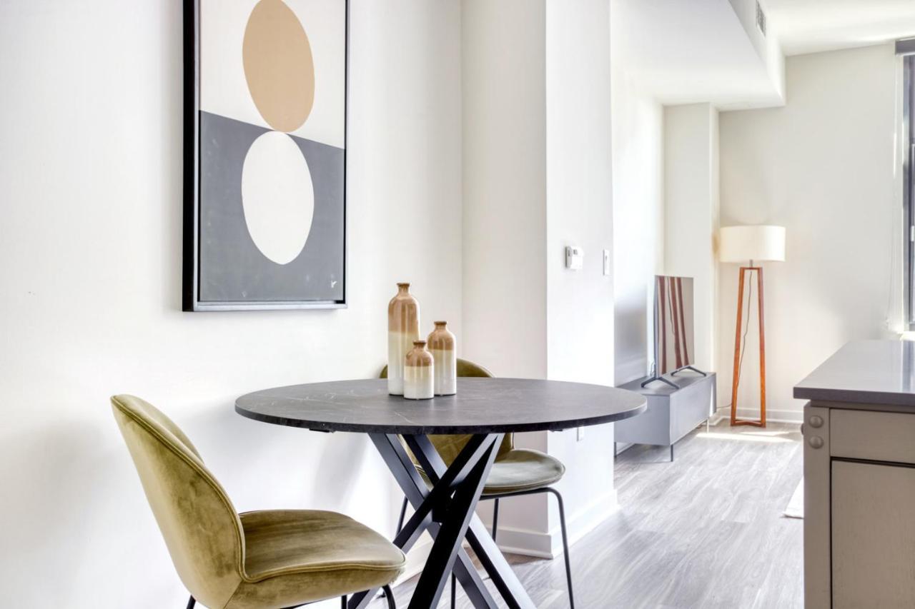 H St 1br W Rooftop Pool Gym Nr Metro Wdc-509