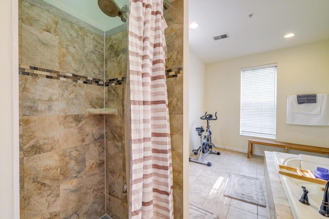 Dc Townhome With Theater! Holiday home *