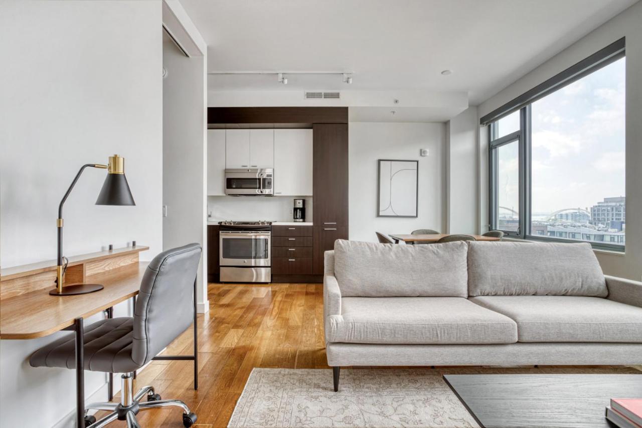 Navy Yard 1br W Gym Wd Steps From Nats Park Wdc-325 Apartment