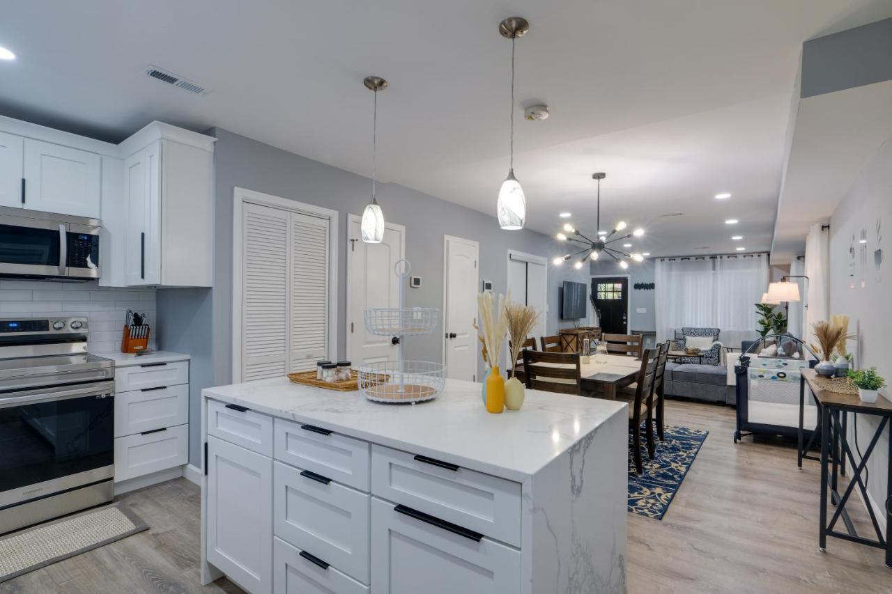 Dog-friendly Washington, Dc, With Deck And Yard Holiday home