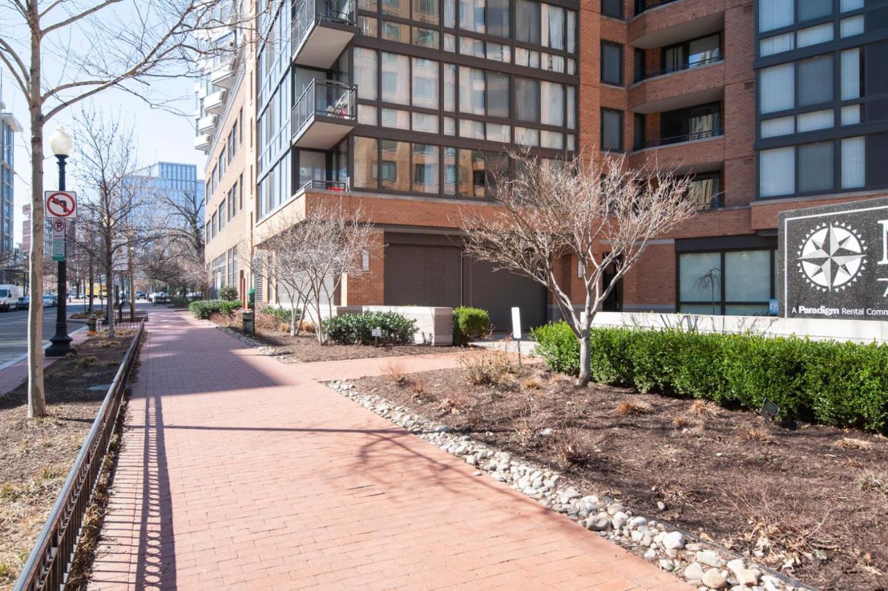 Mount Vernon 1br W Gym Pool Rooftop Nr Metro Wdc-198 * Washington
