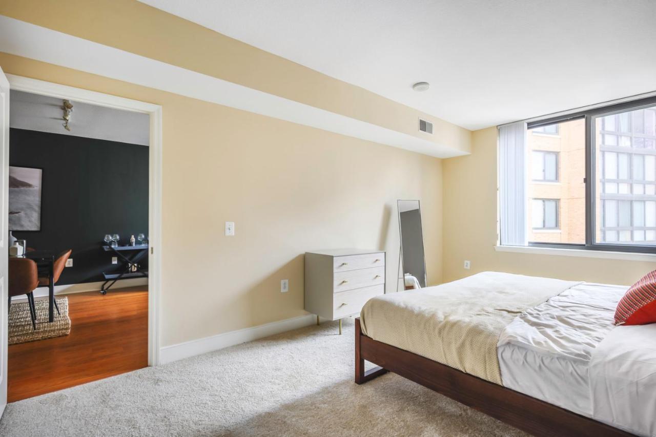Mount Vernon 1br W Gym Pool Rooftop Nr Metro Wdc-198 Apartment