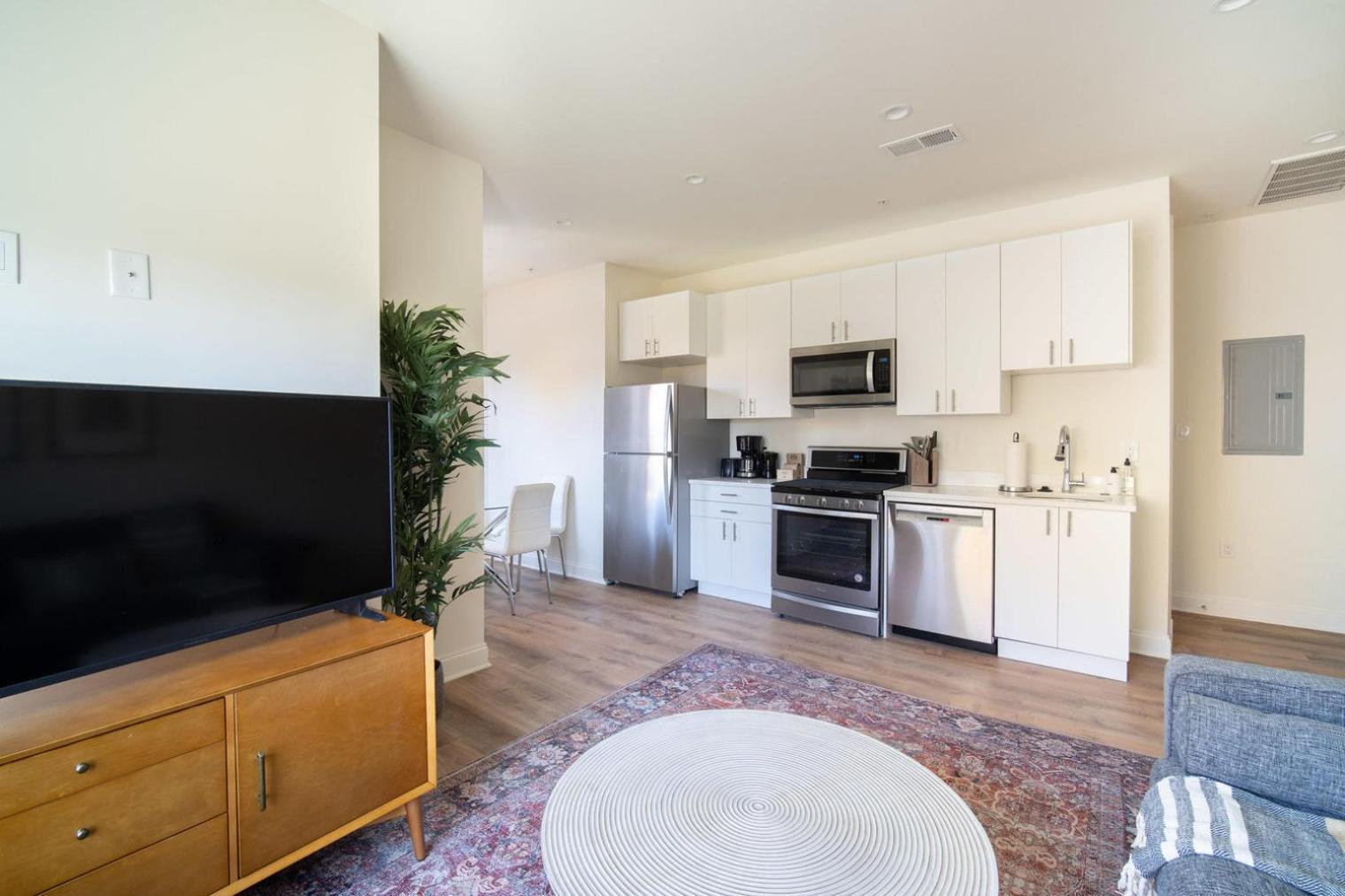 Dupont Circle 1br W Wd Nr Bars Metro Station Wdc-750 * Washington