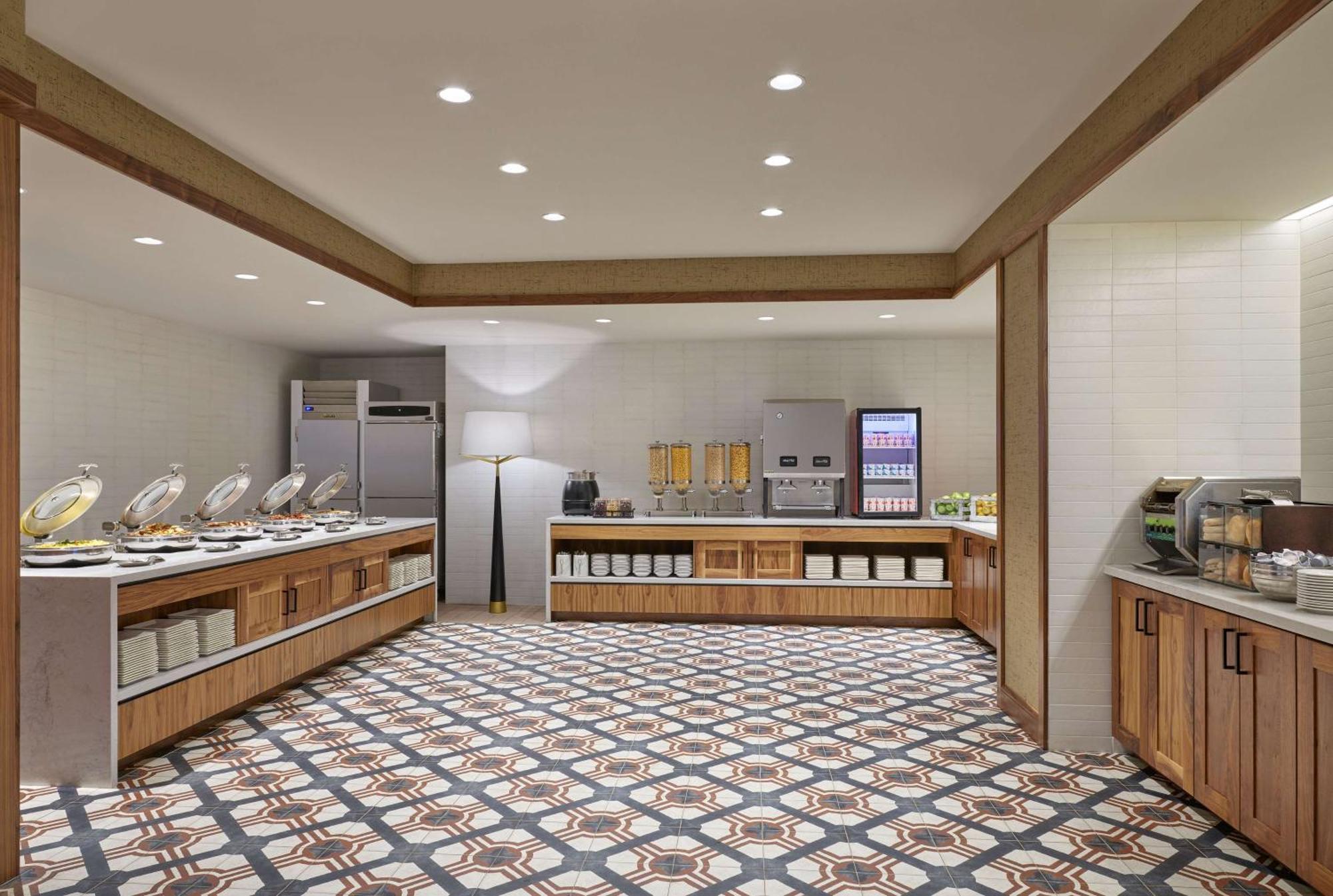 Embassy By Hilton Dc Convention Center 3*