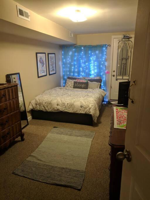 Holiday home Cozy And Private Basement Washington