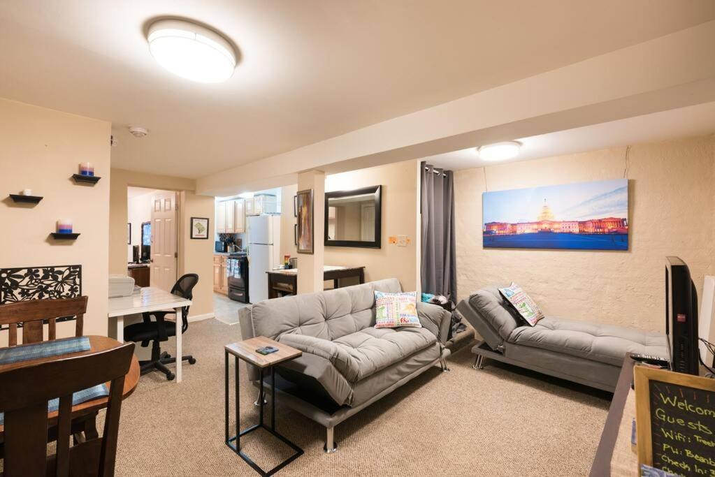 Holiday home Cozy And Private Basement *