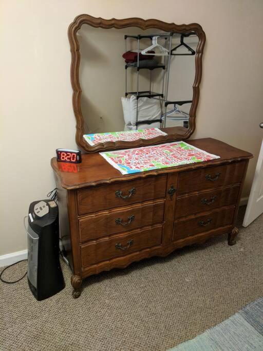 Holiday home Cozy And Private Basement Washington