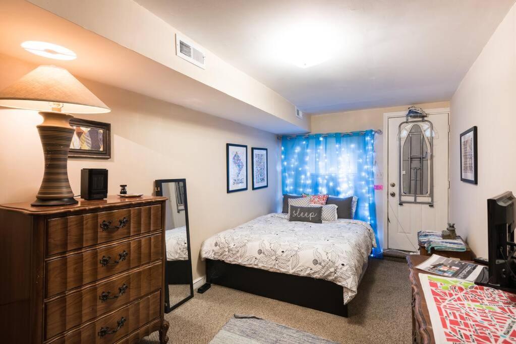 Holiday home Cozy And Private Basement *