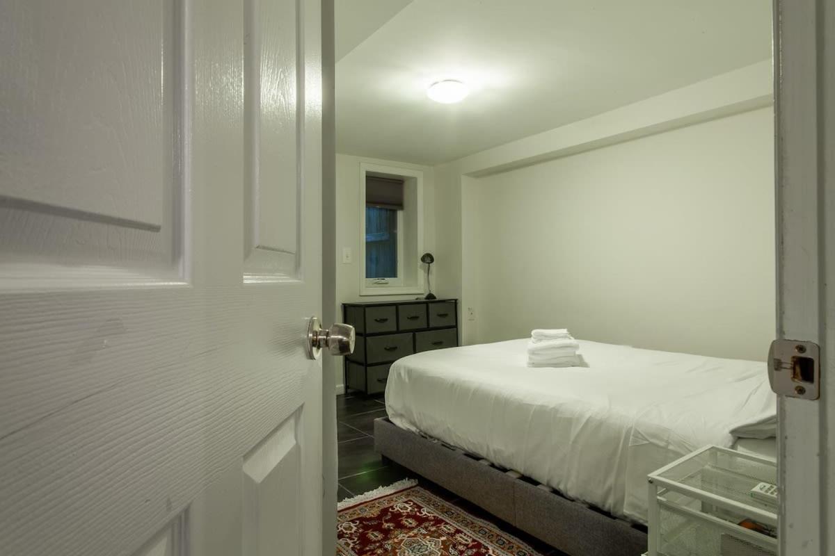 Apartment Rest Easy In Bloomingdale Basement Washington