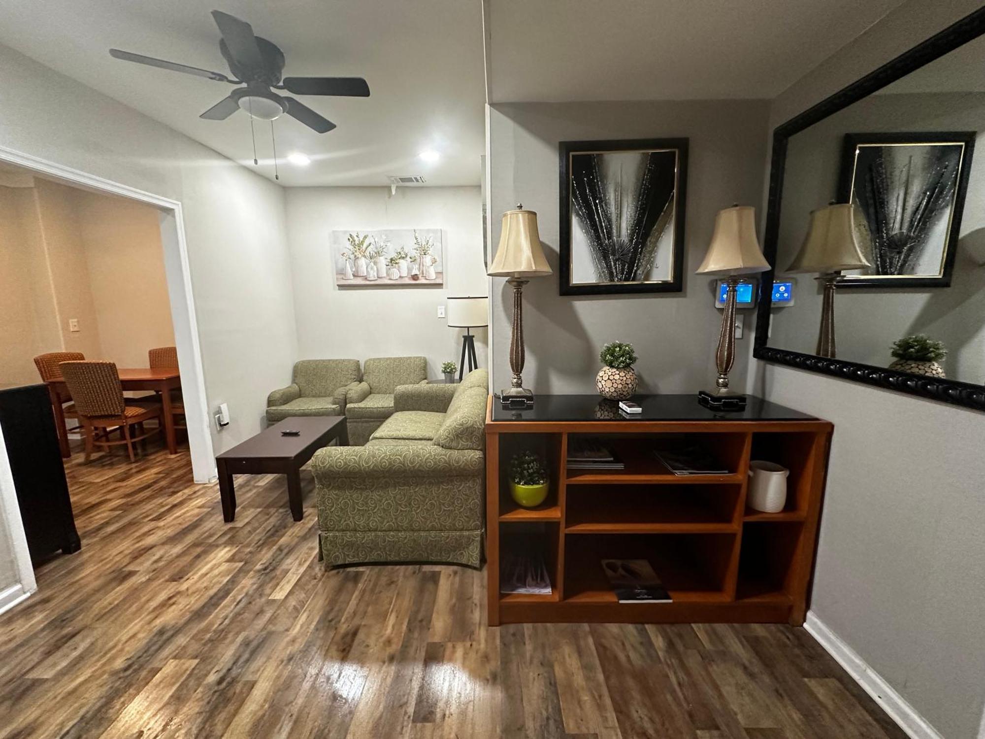 Almi Apartment *