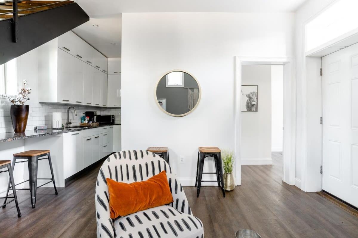 Holiday home Decompress In The Zen Surroundings Of A Cozy Carriage House