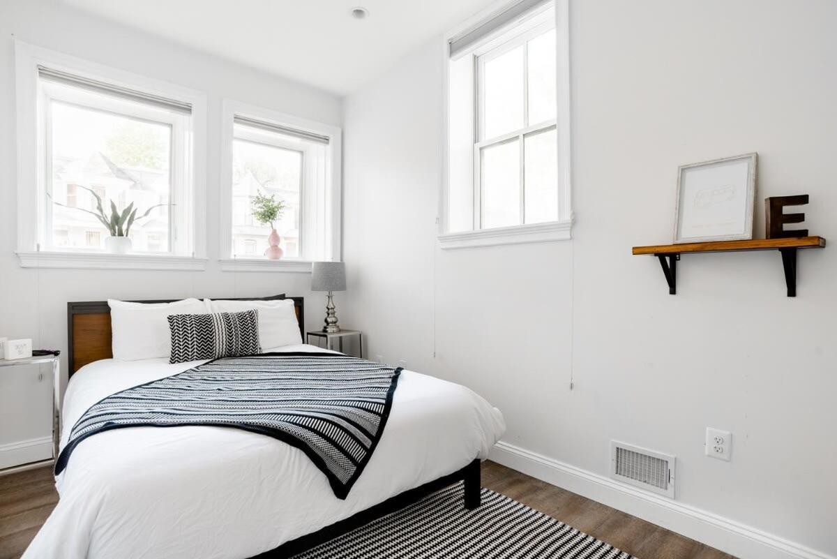 Decompress In The Zen Surroundings Of A Cozy Carriage House