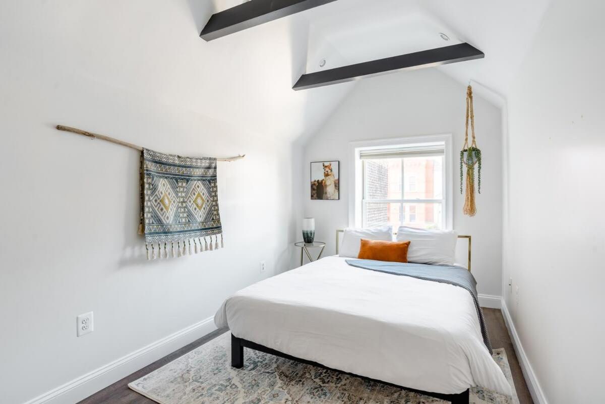 Decompress In The Zen Surroundings Of A Cozy Carriage House * Washington