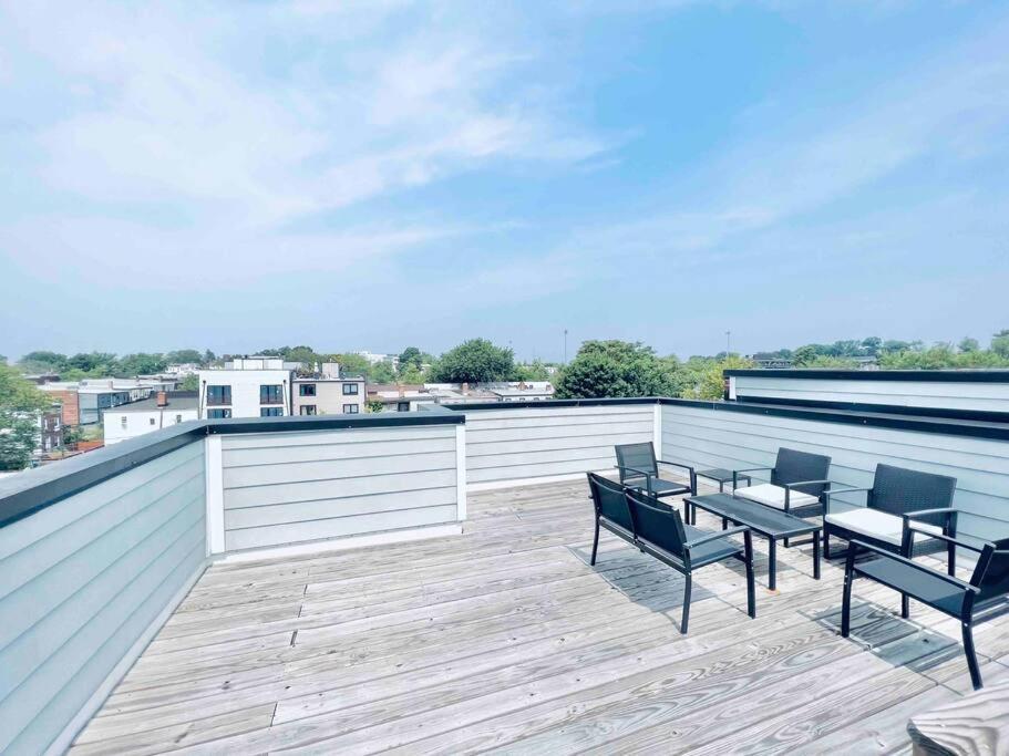 Luxurious Penthouse Private Rooftop H St Corridor Holiday home *