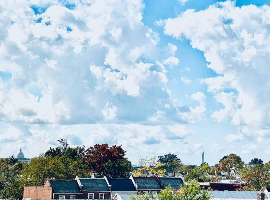 Luxurious Penthouse Private Rooftop H St Corridor *