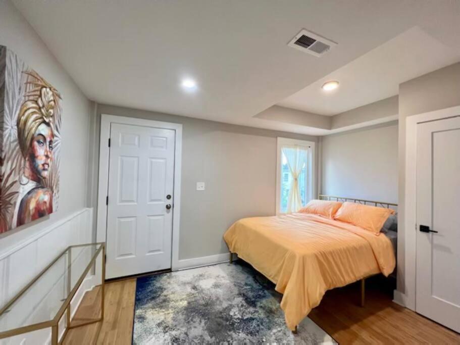 Contemporary Upscale 3br At H Street Corridor