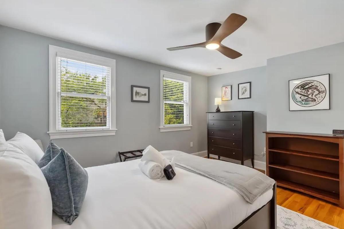 Holiday home Historic & Modern Capitol Hill 2-br Row Washington