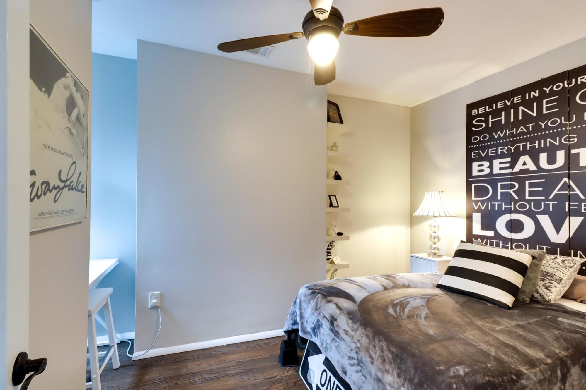 Unique Dc Row House Near Historic H Street! Holiday home