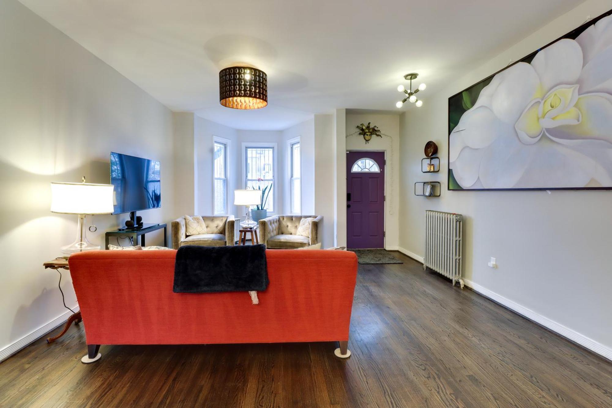 Unique Dc Row House Near Historic H Street! Holiday home
