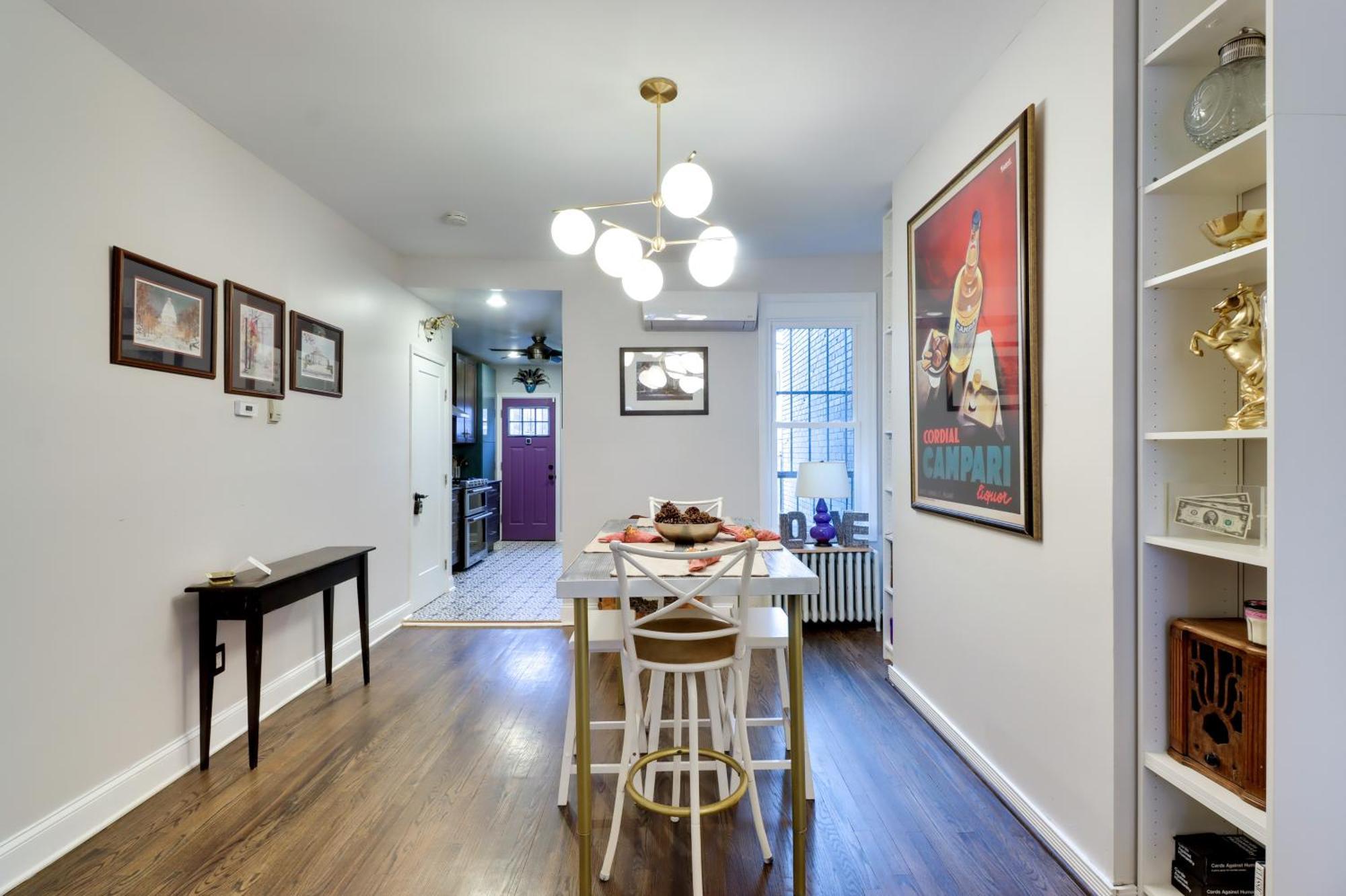 Unique Dc Row House Near Historic H Street! Washington