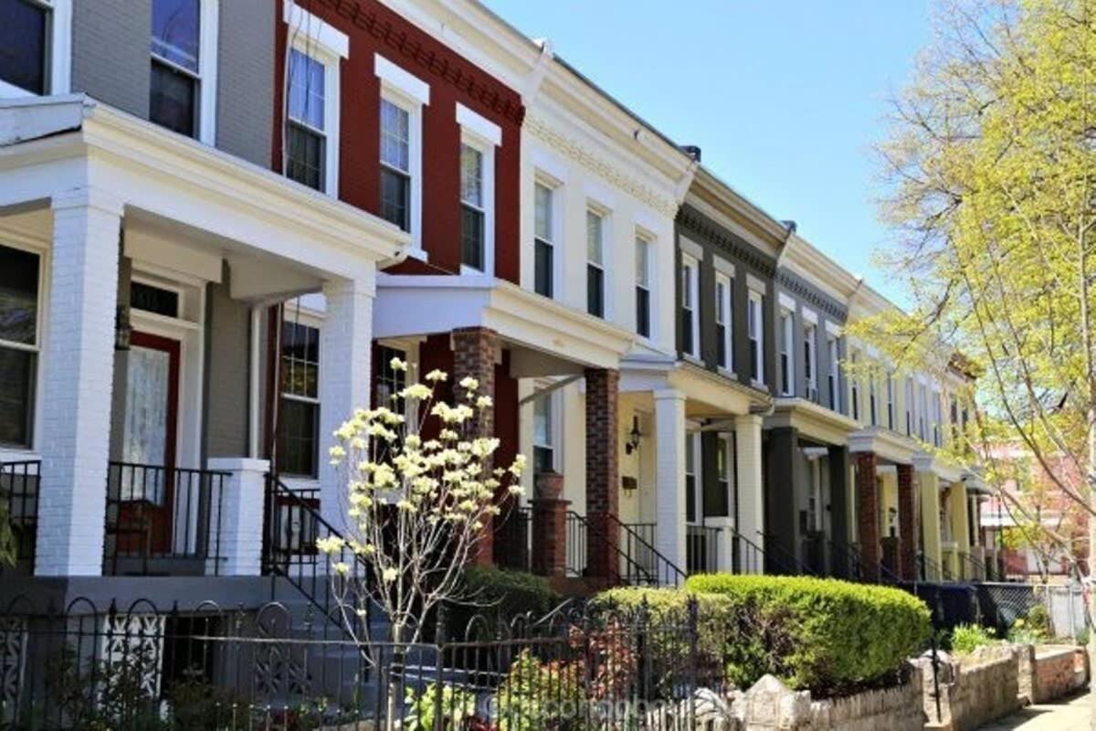 Holiday home Modern Near Capitol Hill - Walk To Metro Subway