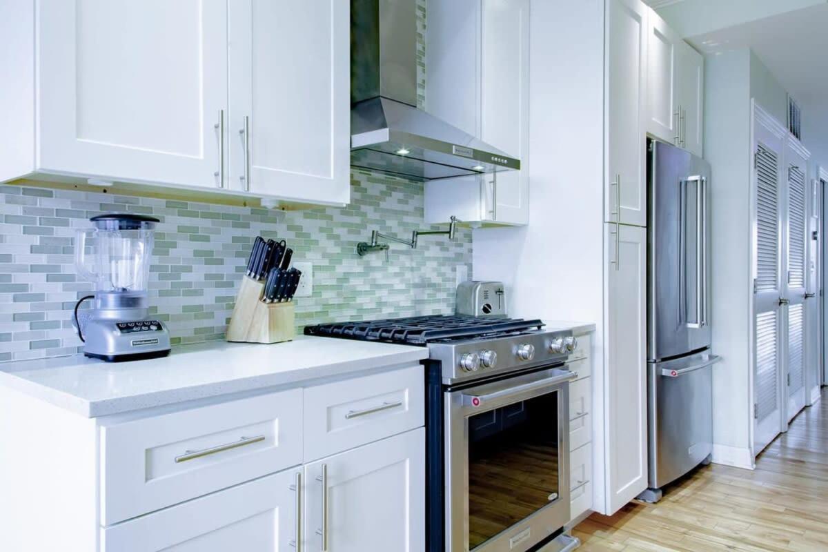 Modern Near Capitol Hill - Walk To Metro Subway Holiday home *