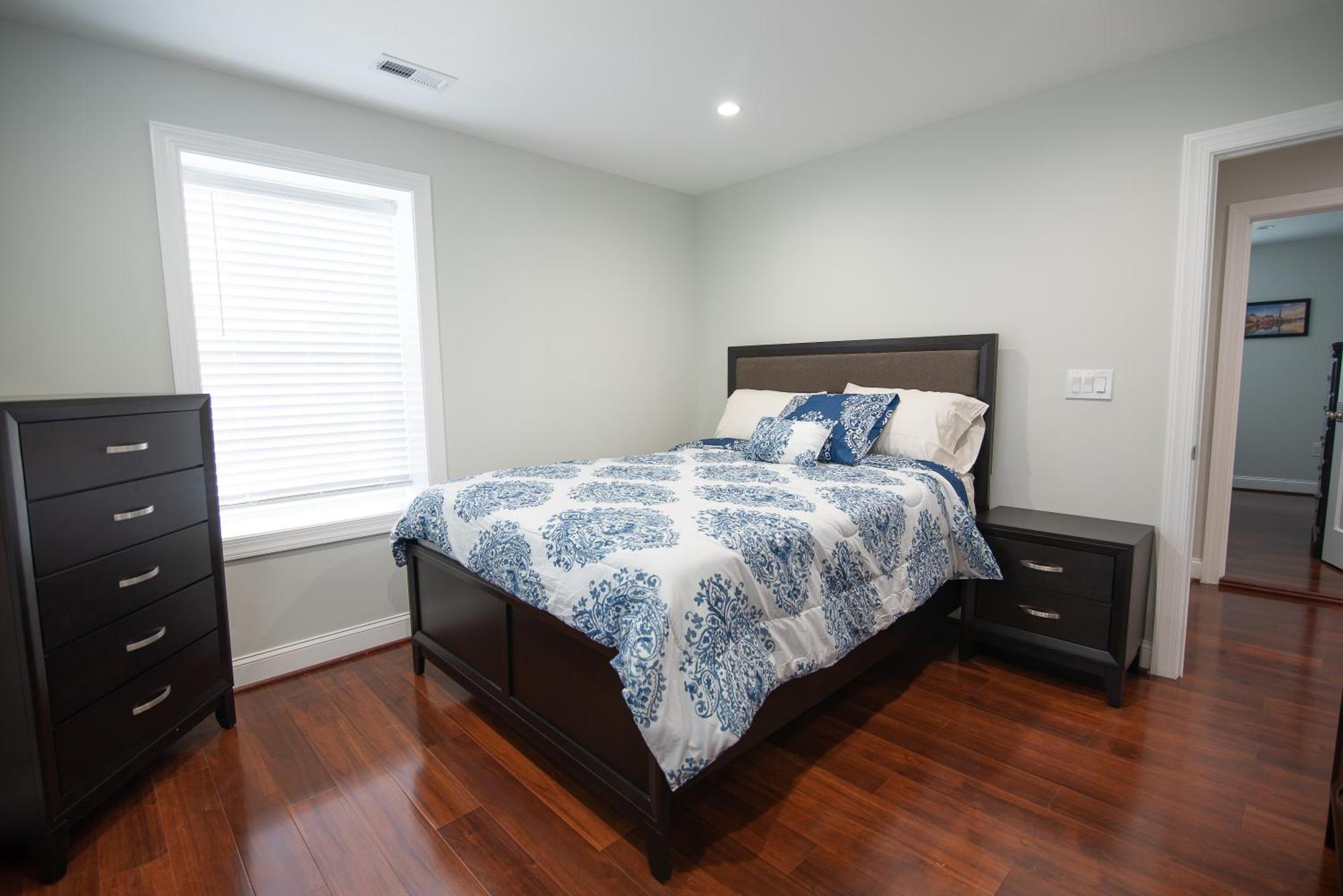 Luxurious Charming In Nw-dc *