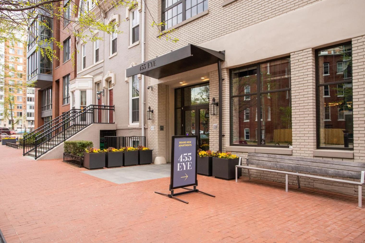 Apartment Mount Vernon W Roof Pool Nr Nightlife Wdc-730 Washington