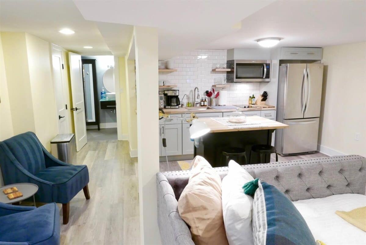 Cozy Industrial Bijou With Parking * Washington